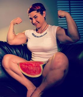 Female Bodybuilder Picture