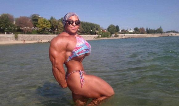 Female Bodybuilder Picture