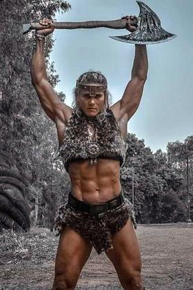 Female Bodybuilder Picture