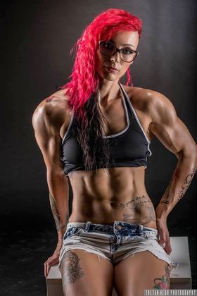 Female Bodybuilder Picture