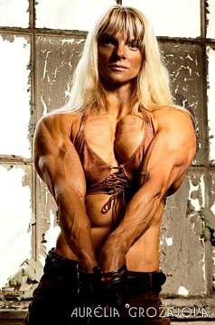 Female Bodybuilder Picture