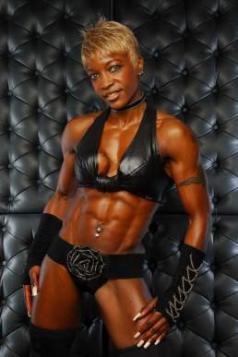 Muscle Girl Yvette Shaw Picture